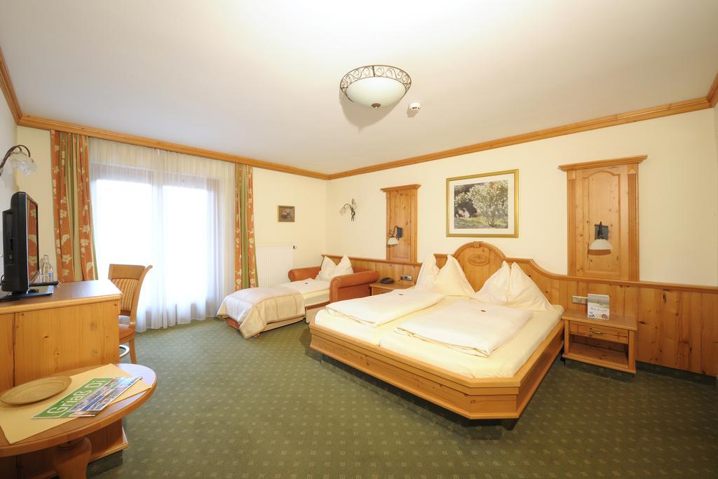 Hotel Garni Alpenland Altenmarkt im Pongau Luaran gambar