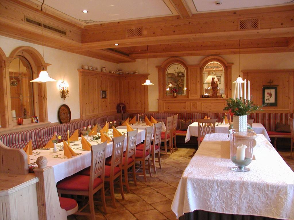 Hotel Garni Alpenland Altenmarkt im Pongau Luaran gambar