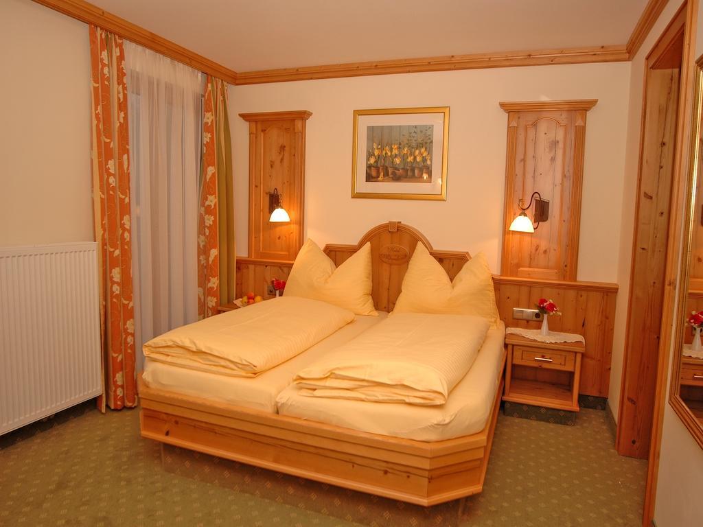 Hotel Garni Alpenland Altenmarkt im Pongau Bilik gambar